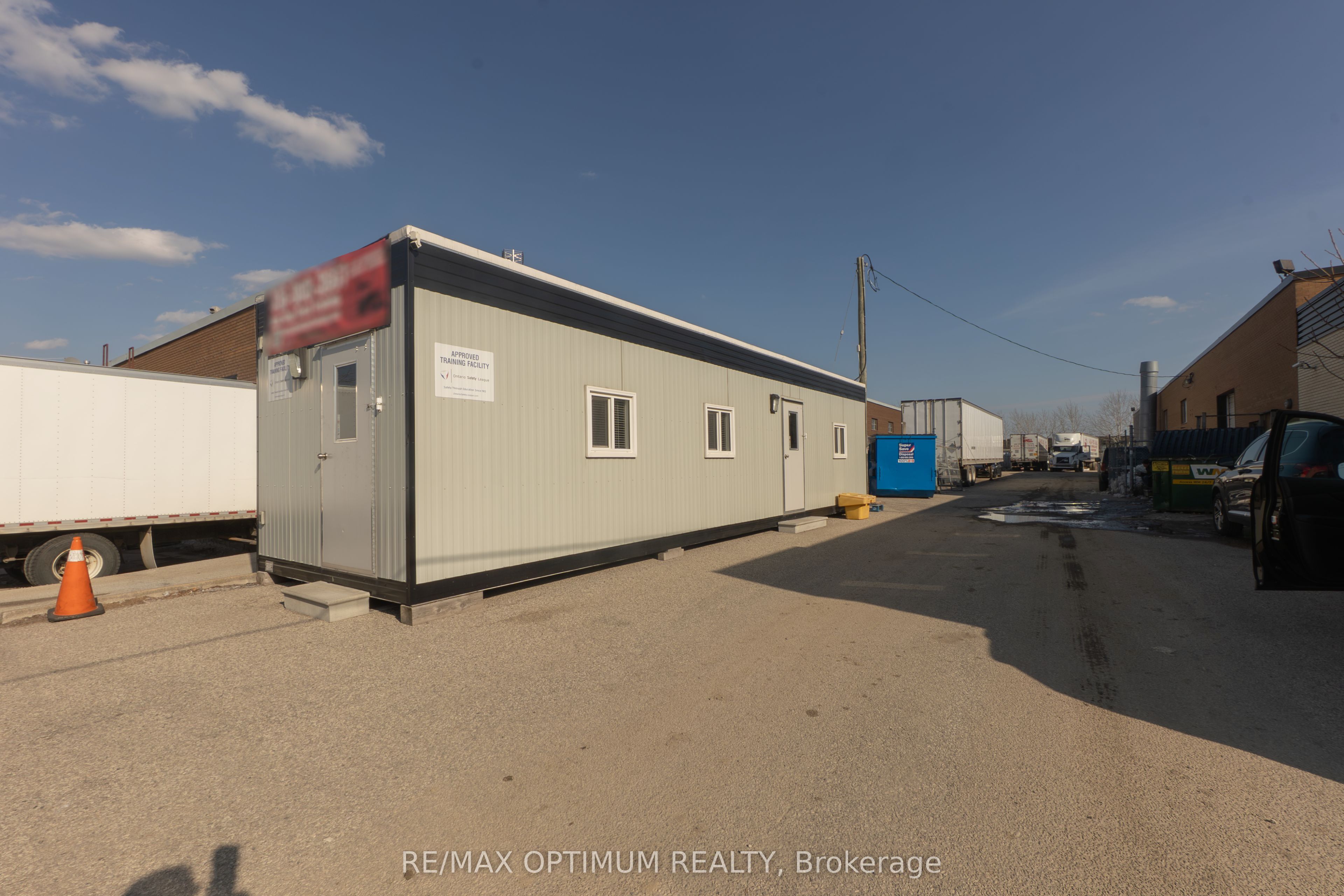 Additional image 3 of 1232 Aerowood Drive, Mississauga, ON, L4W 1B7