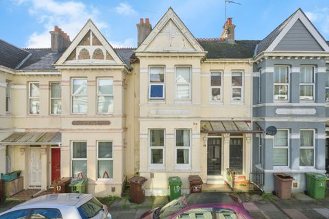 Eton Avenue, Plymouth, Devon PL1