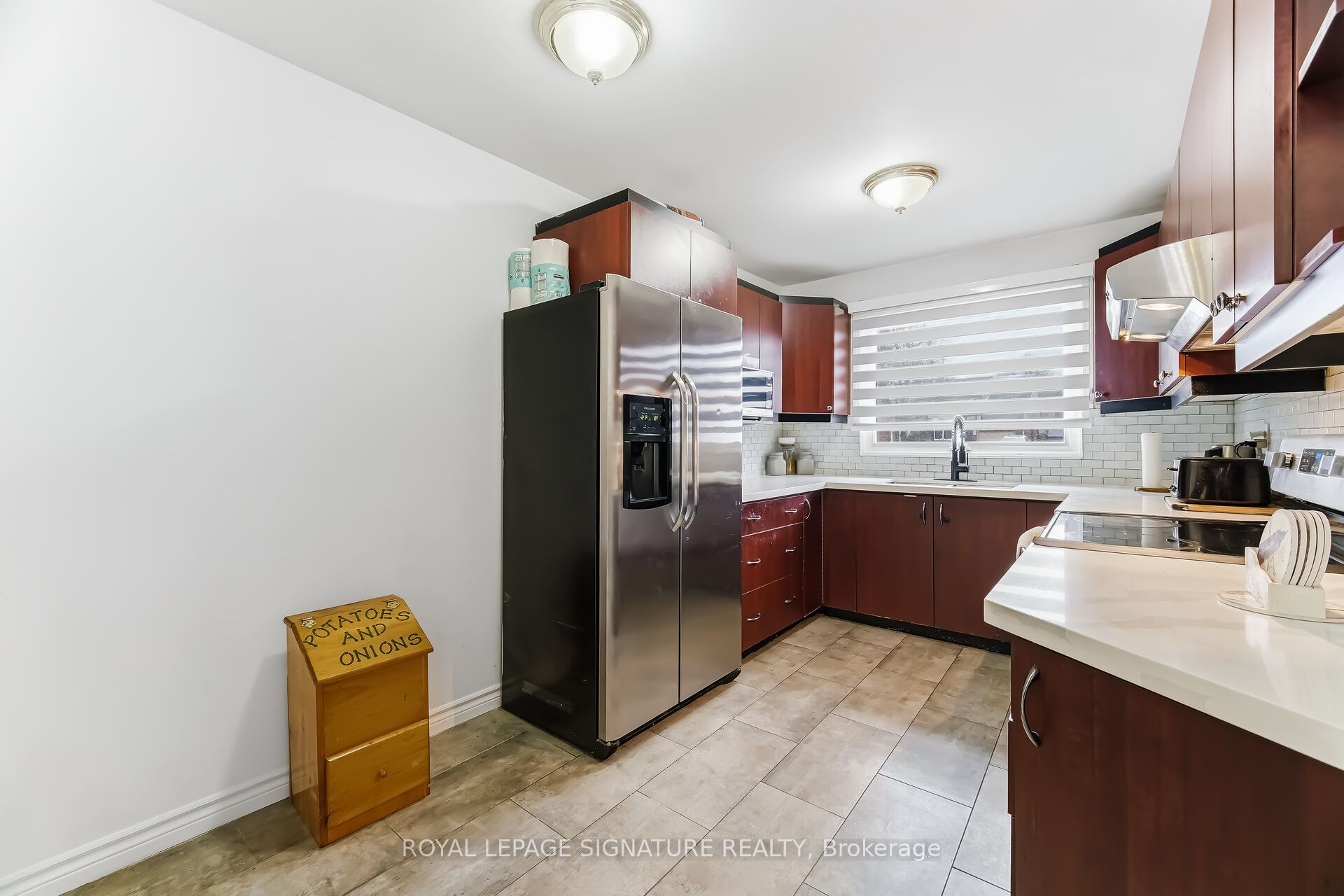 Additional image 6 of 2498 Mainroyal Street S, Mississauga, ON, L5L 1C9