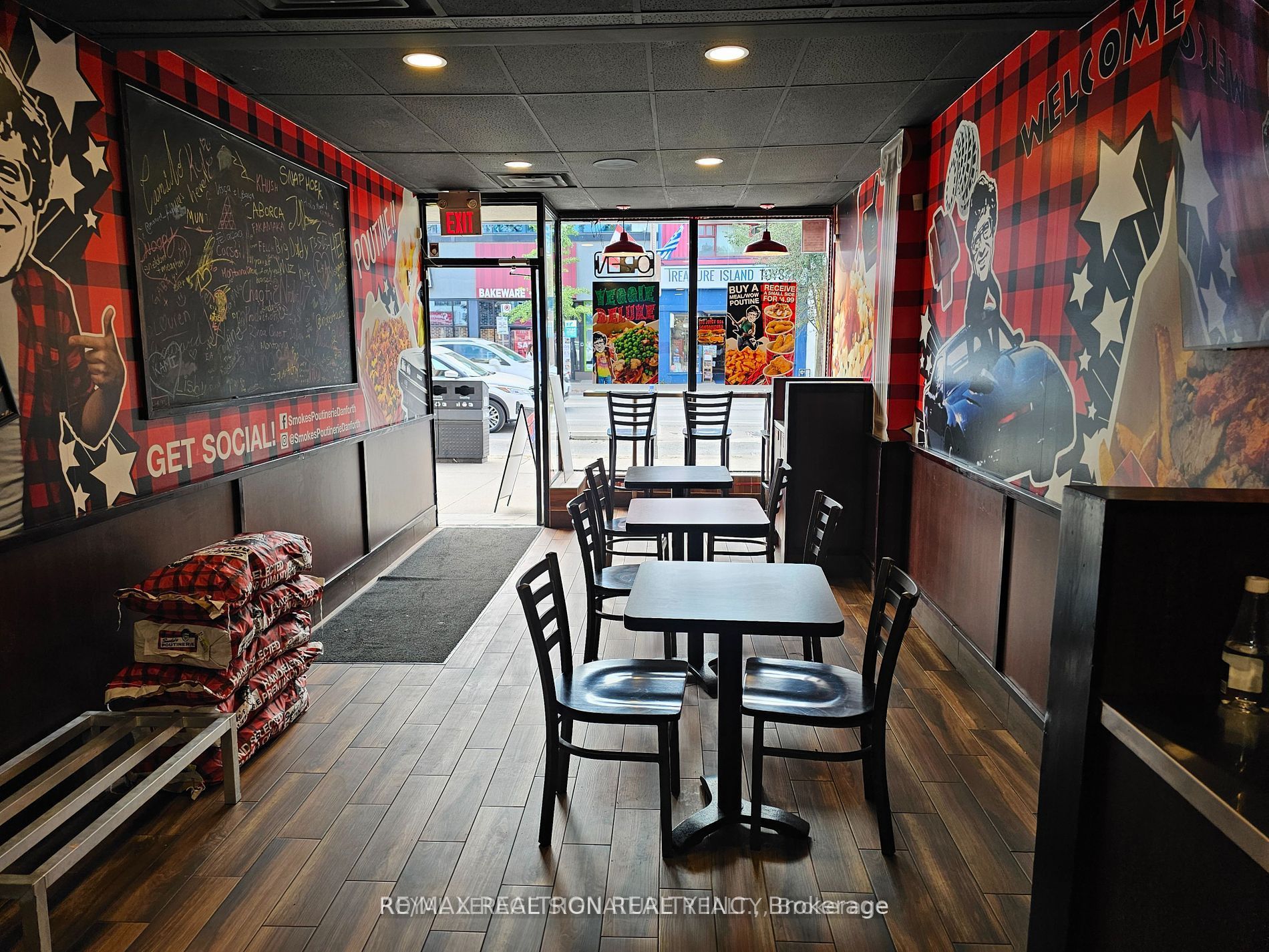 Additional image 2 of 588 Danforth Avenue, Toronto, ON, M4K 1R1