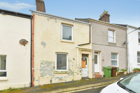 Molyneaux Place, Plymouth PL1