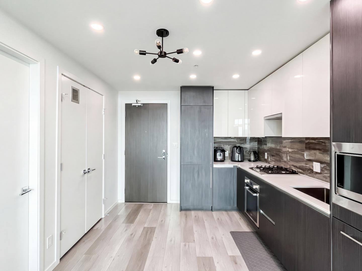 Additional image 3 of 1408-1888 Gilmore Avenue, Burnaby, BC, V5C 0L2