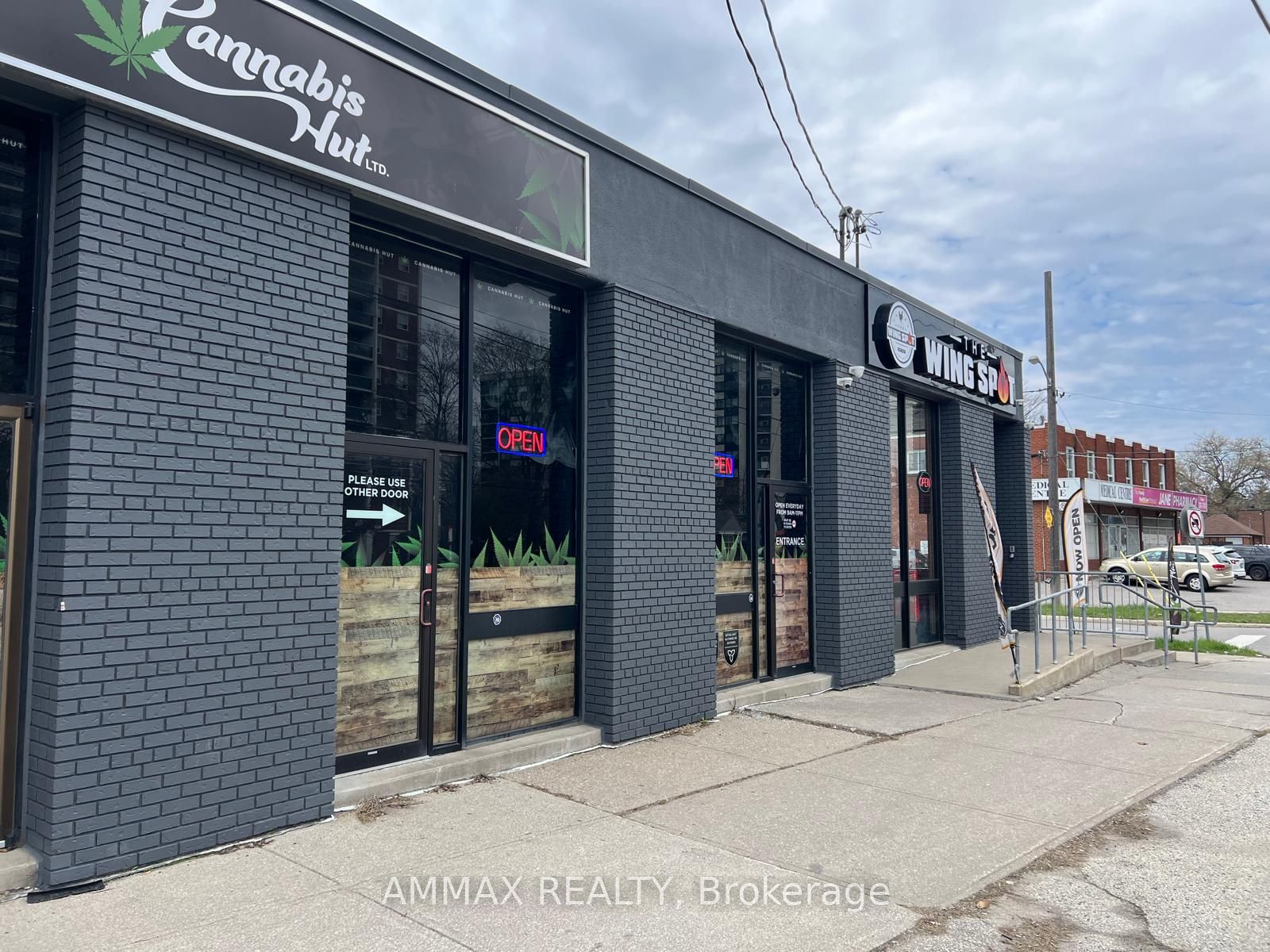 1746 Jane Street, Toronto, ON, M9N 2S9