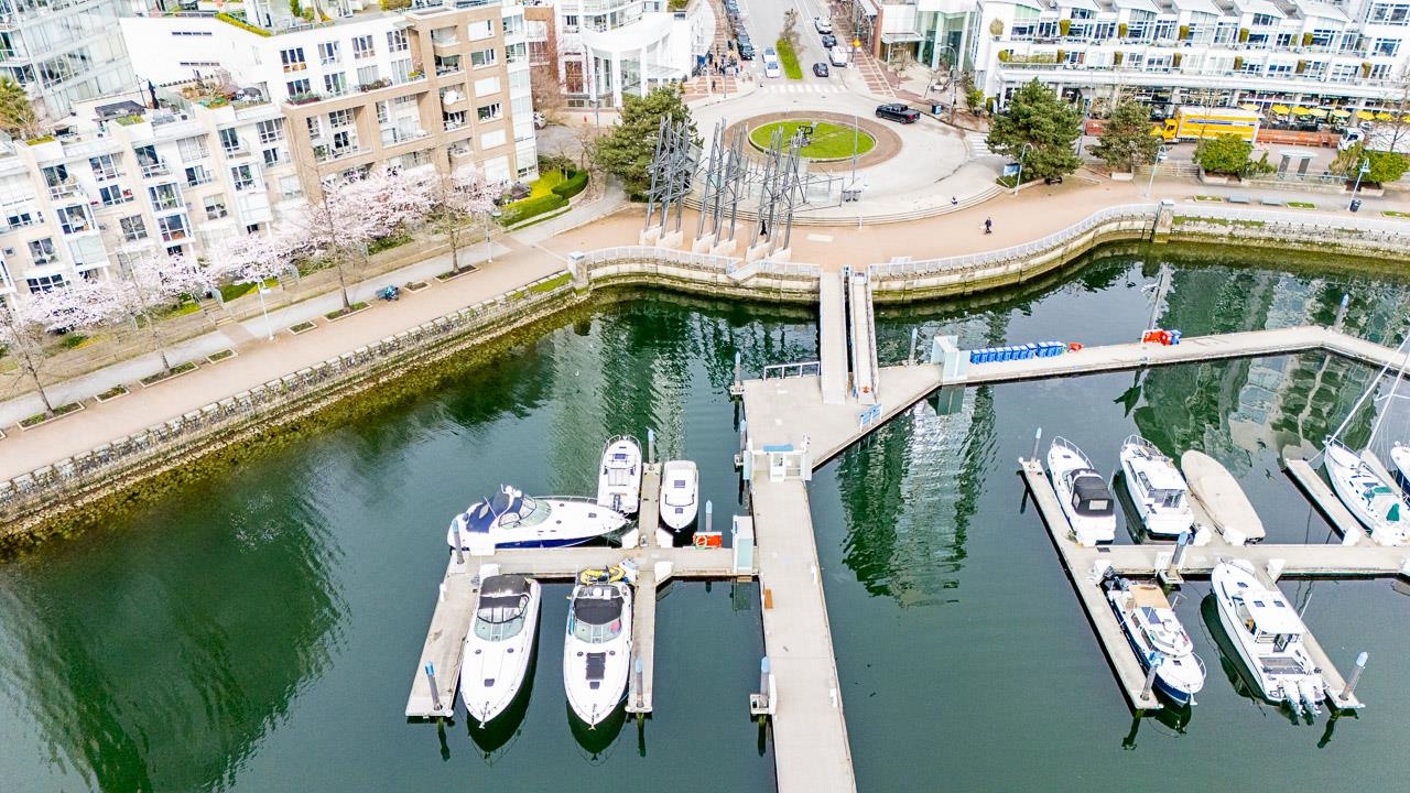 Additional image 6 of D7-1088 Marinaside Crescent, Vancouver, BC, V6Z 3C4