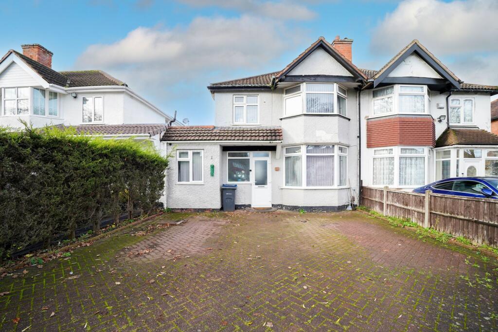 Fox Hollies Road, Hall Green, B28