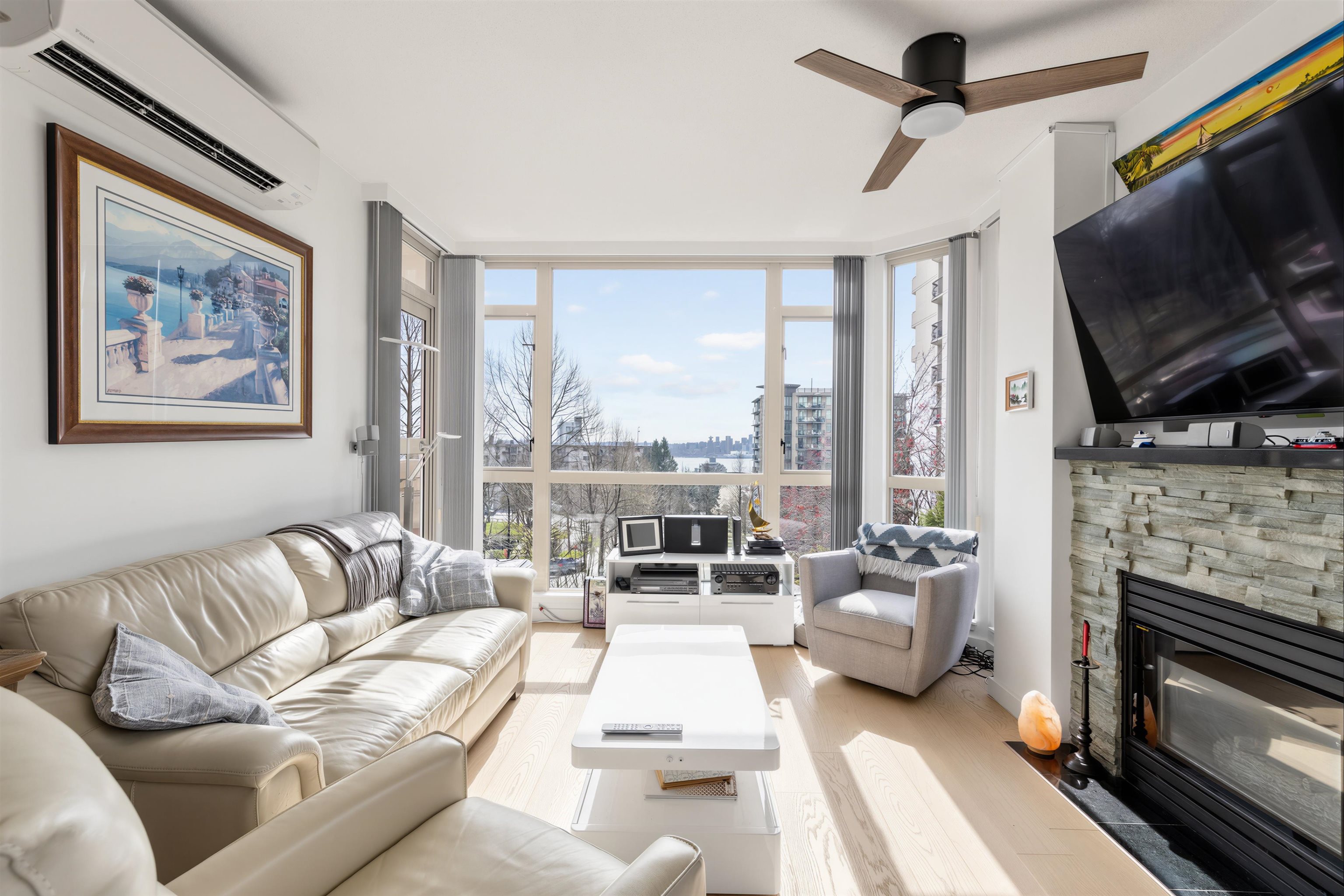 Additional image 6 of 304-160 Keith Road W, North Vancouver, BC, V7M 3M2