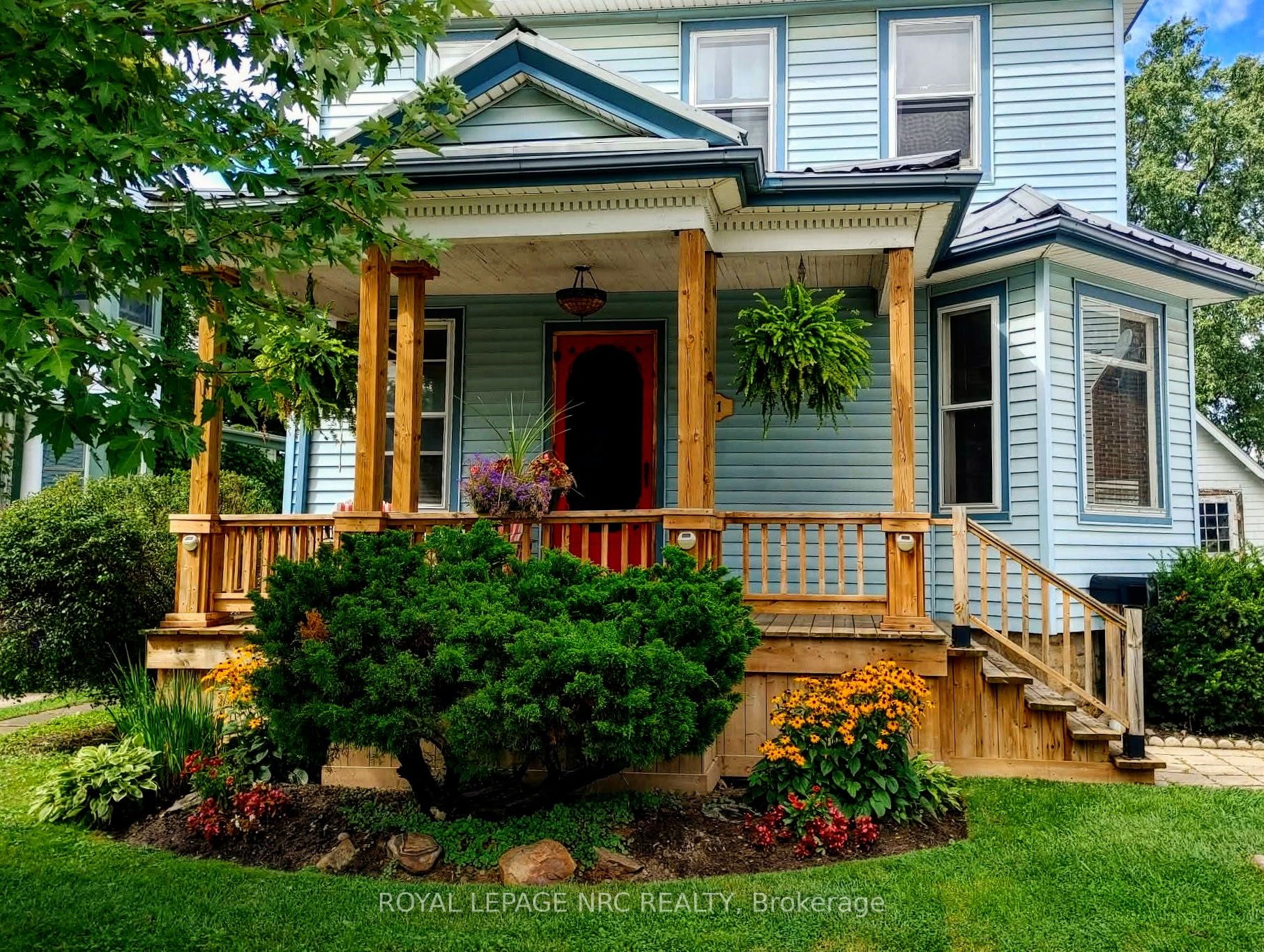 4621 Ellis Street, Niagara Falls, ON, L2E 1H8