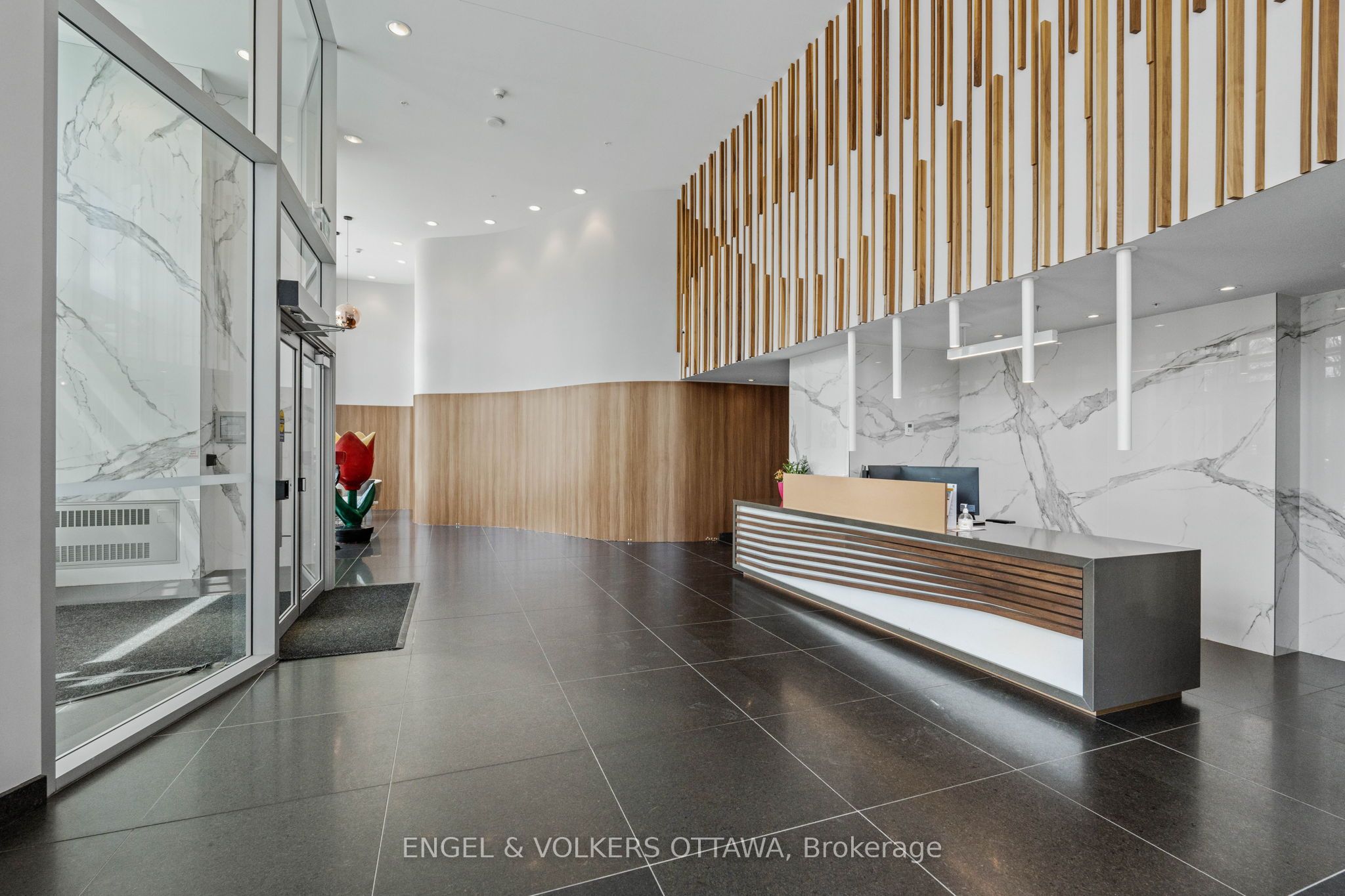 Additional image 4 of 3904-805 Carling Avenue, Ottawa, ON, K1S 5W9