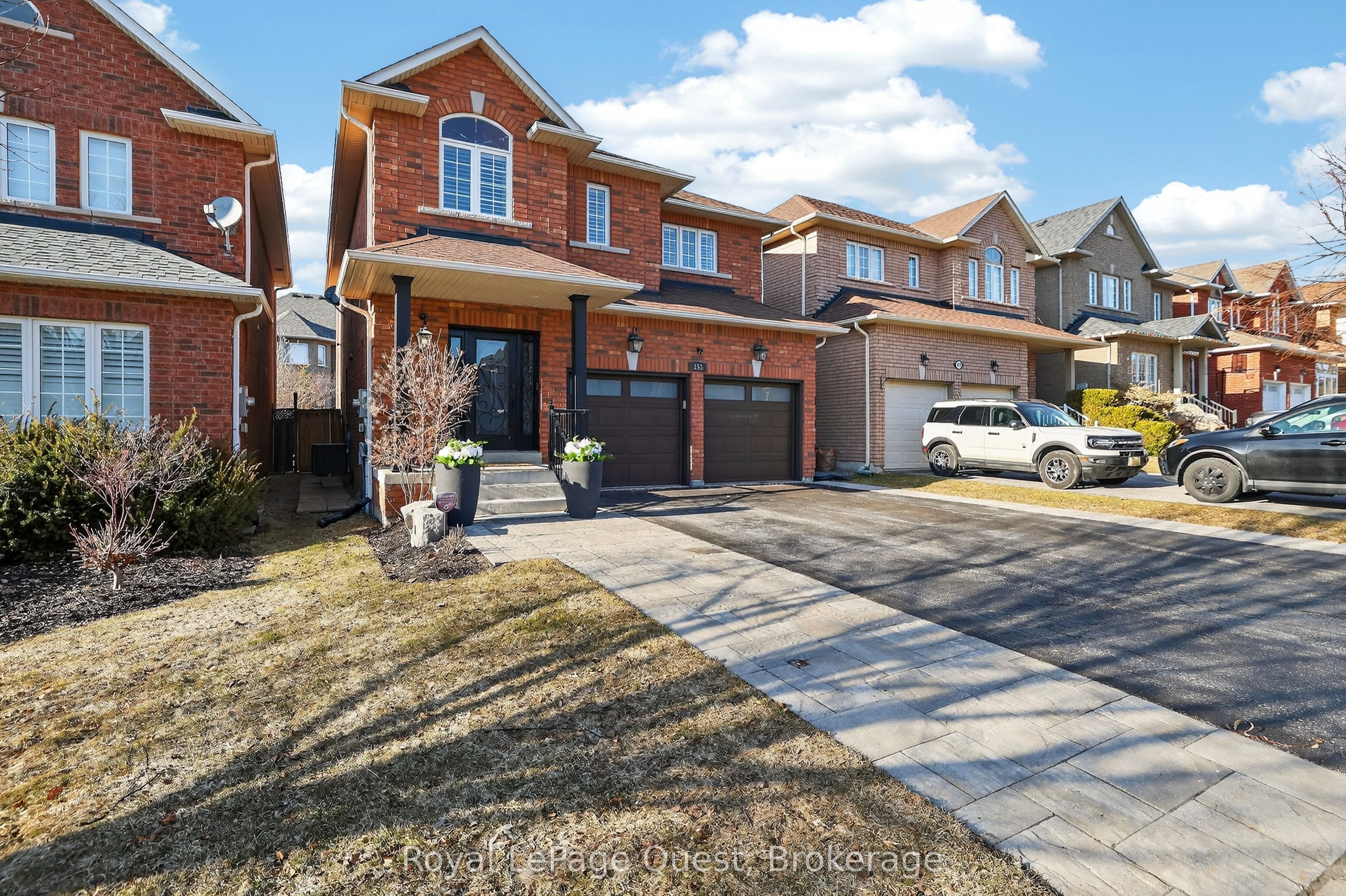 Additional image 2 of 153 Woodbury Crescent, Newmarket, ON, L3X 2S5