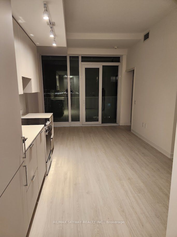 5502-3883 Quartz Road, Mississauga, ON, L5B 0M4