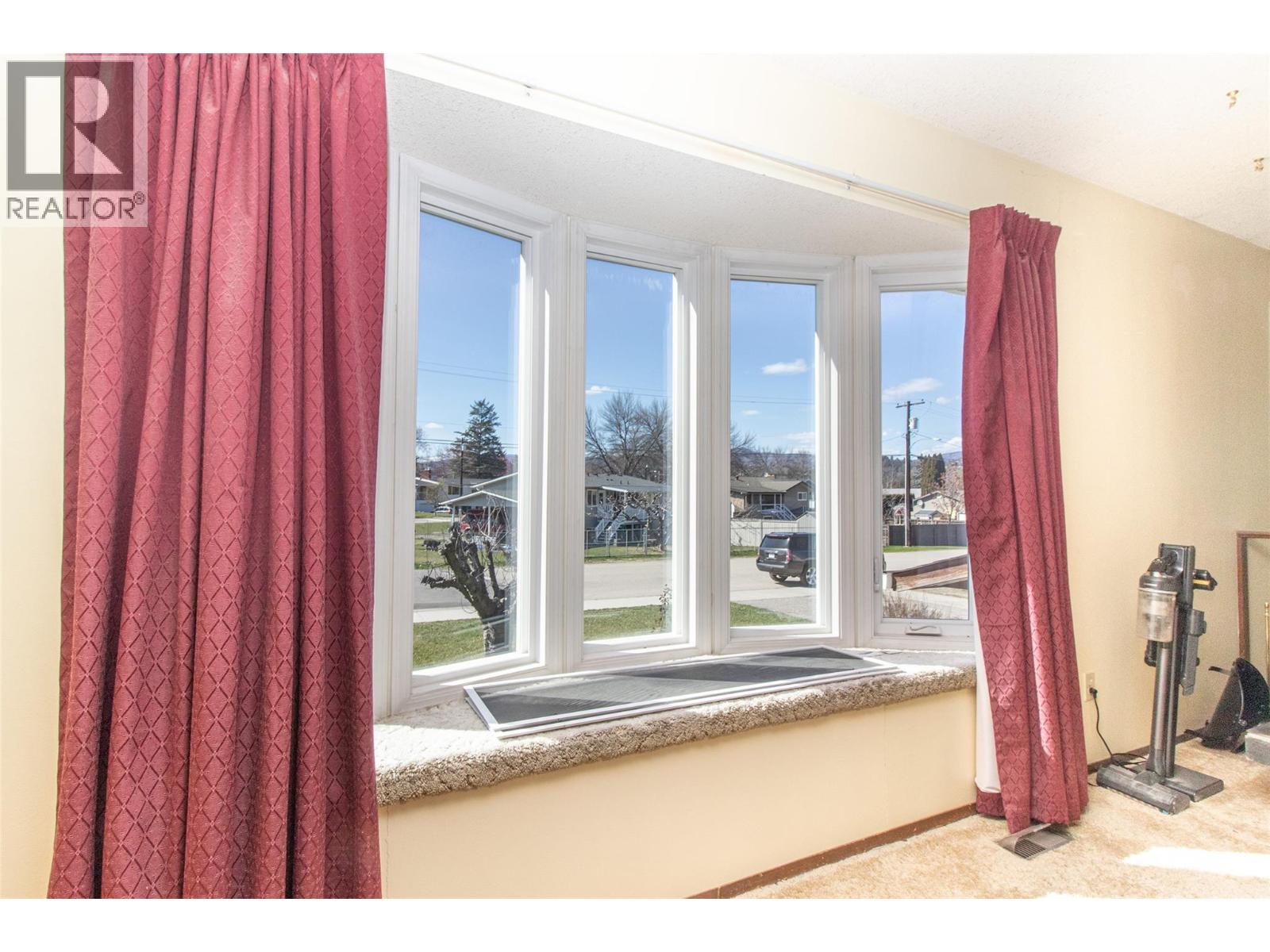 Additional image 4 of 835 Kitch Road, Kelowna, BC, V1X5V8