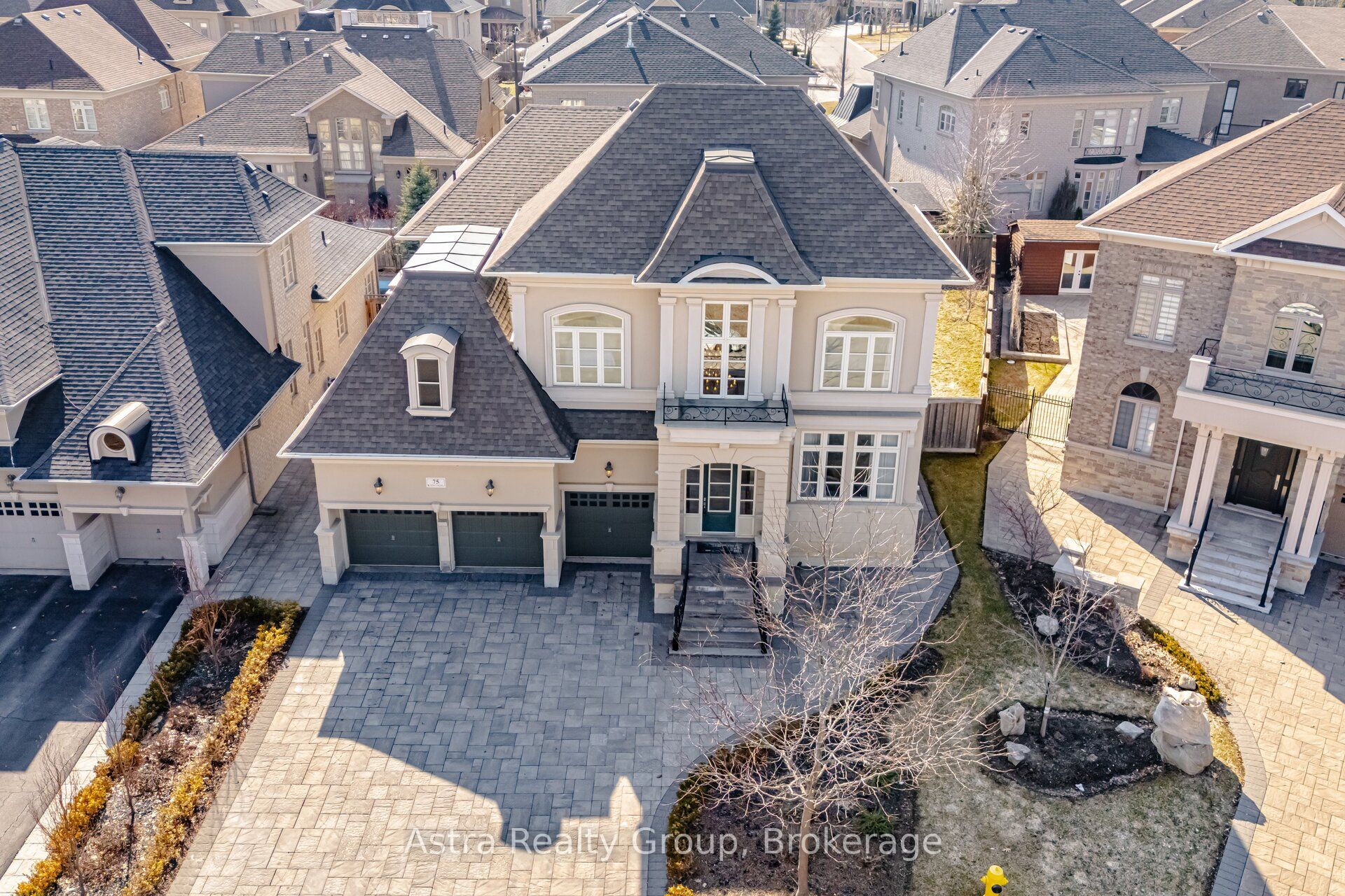 75 Virtue Crescent, Vaughan, ON, L4H 4C3