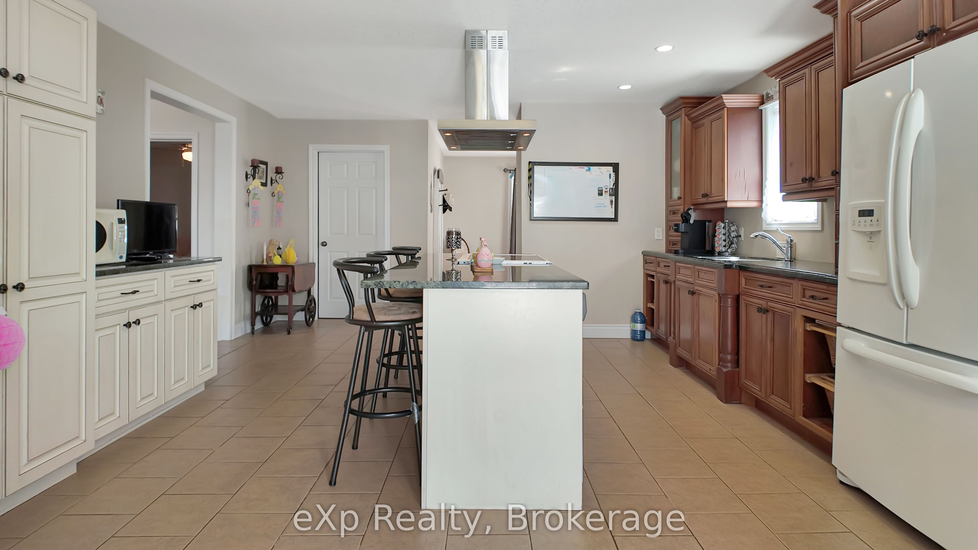 Additional image 6 of 370 6th Avenue, Hanover, ON, N4N 2E9