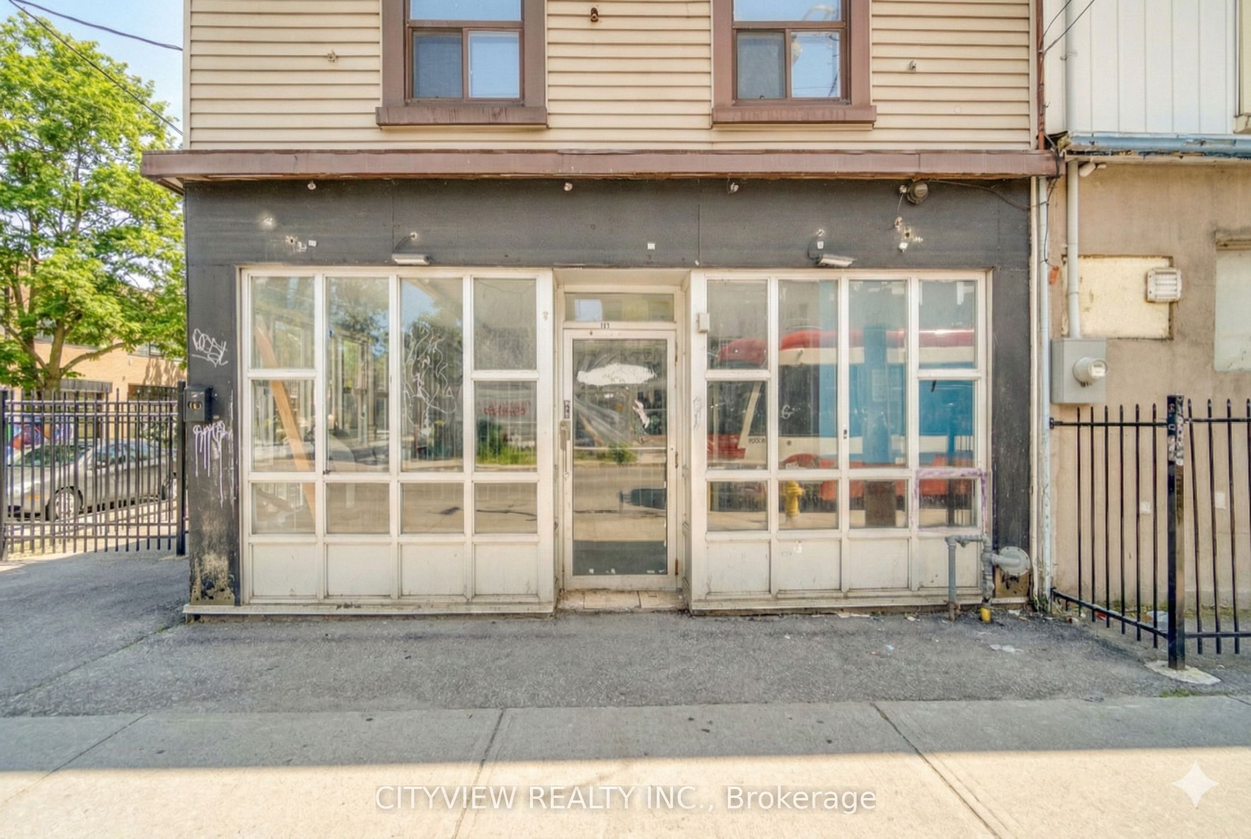 Main-345 Dundas Street E, Toronto, ON, M5A 2A2