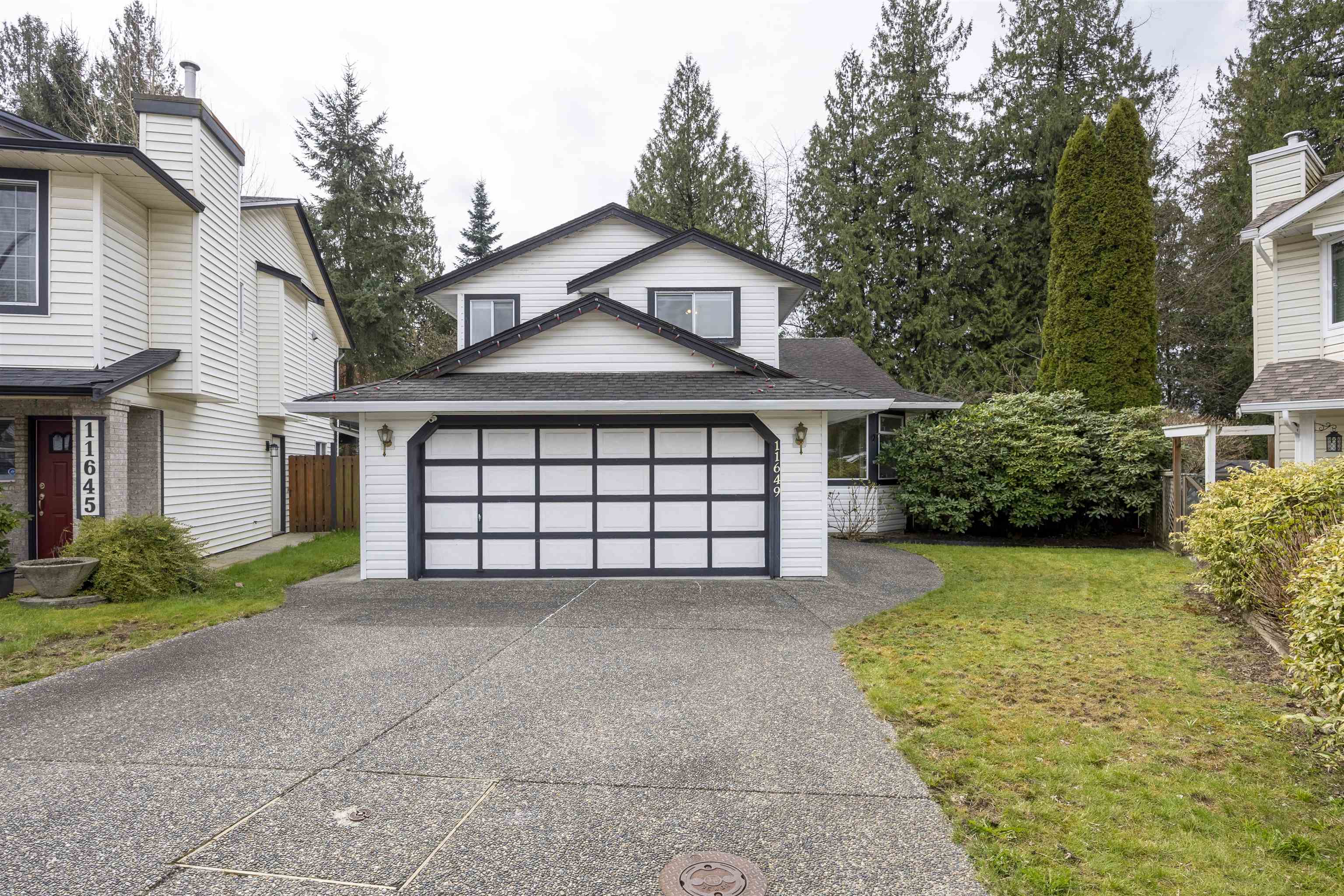 11649 202b Street, Maple Ridge, BC, V2X 0E2