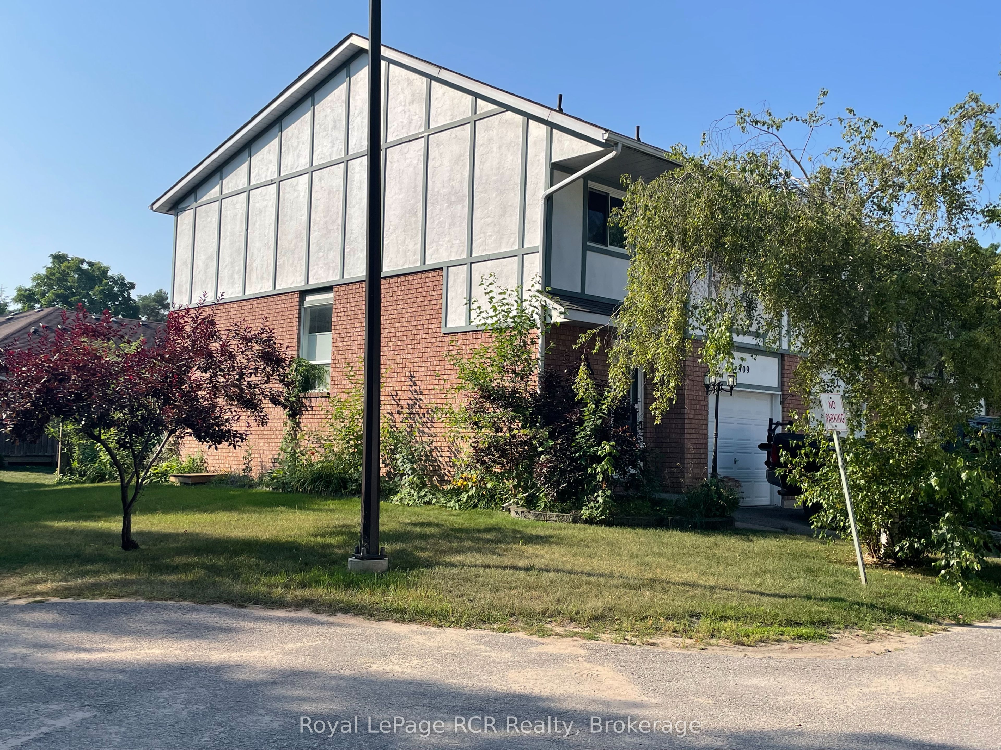 409 Thomas Street, Clearview, ON, L0M 1S0