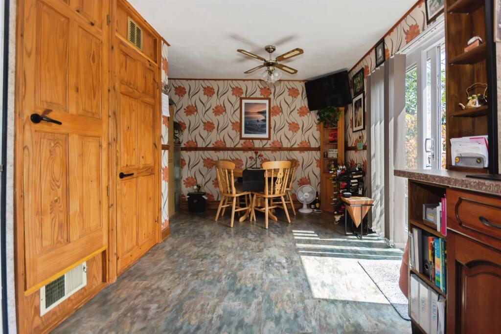 Additional image 3 of Low Thatch, BIRMINGHAM