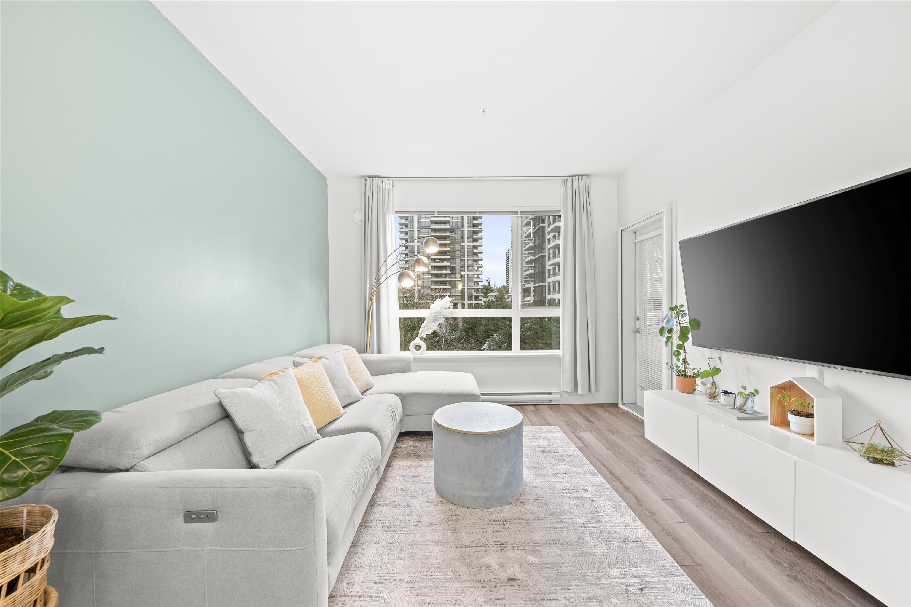 Additional image 4 of 515-2188 Madison Avenue, Burnaby, BC, V5C 0J8