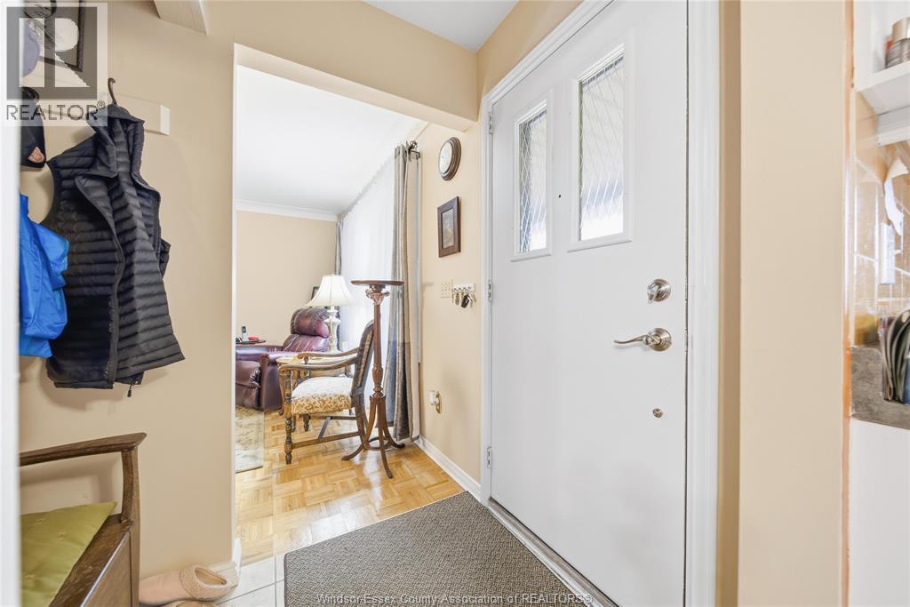 Additional image 6 of 10682 Keating Crescent, Windsor, ON, N8R1T5