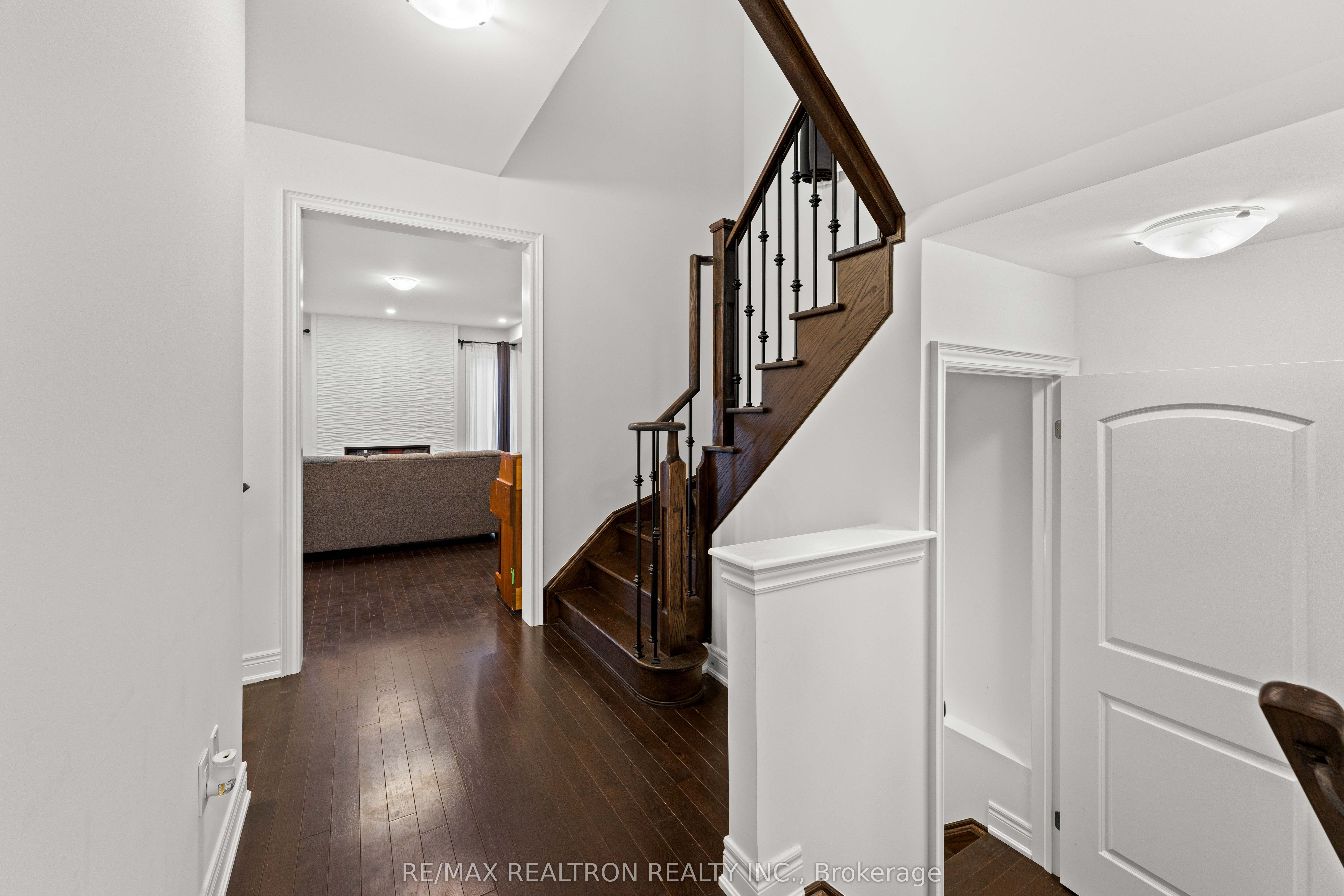 Additional image 6 of 10 Neilly Terrace, Bradford West Gwillimbury, ON, L3Z 4K9