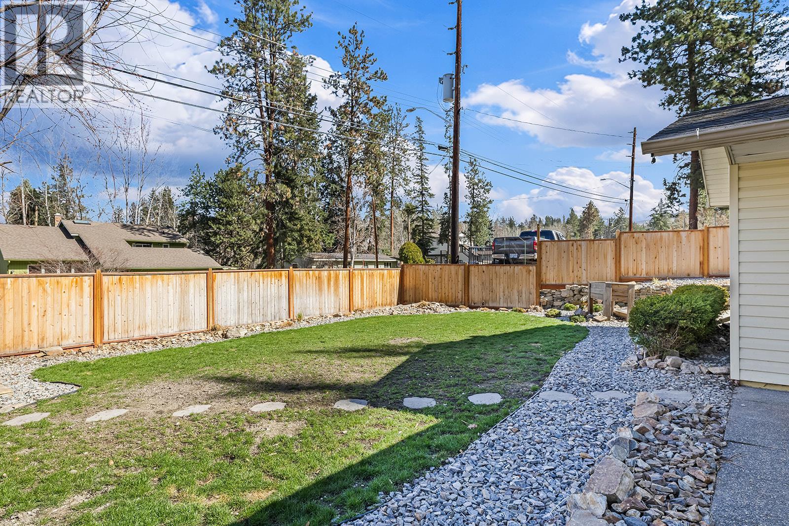Additional image 4 of 4700 Gordon Drive, Kelowna, BC, V1W4P4