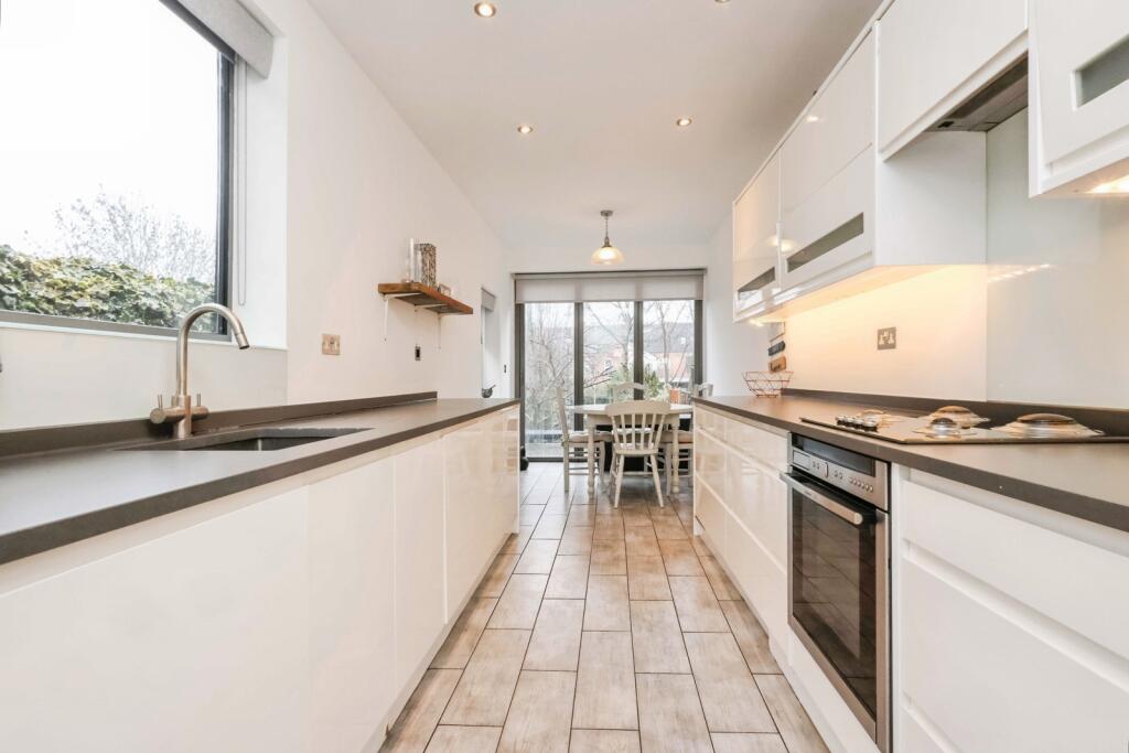 Mary Vale Road, Birmingham, West Midlands, B30 photo 3