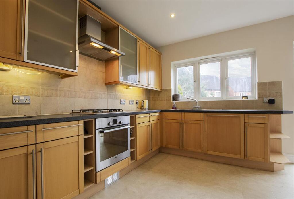 Additional image 3 of New House Farm Drive, Northfield, Birmingham, West Midlands, B31