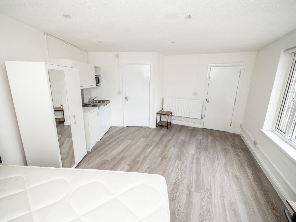 Additional image 4 of Raddlebarn Court, Selly Oak, West Midlands, B29