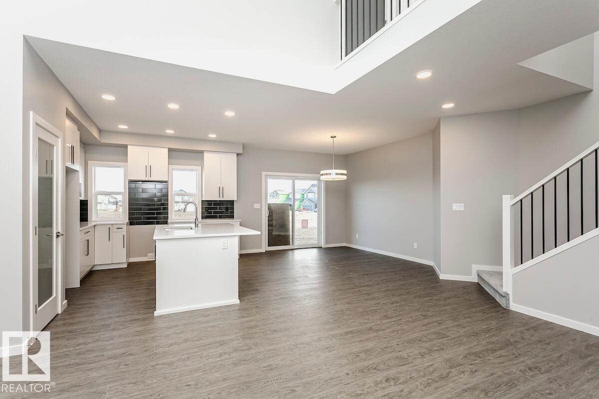 Additional image 2 of 332 173 Avenue NW, Edmonton, AB, T5Y4G6