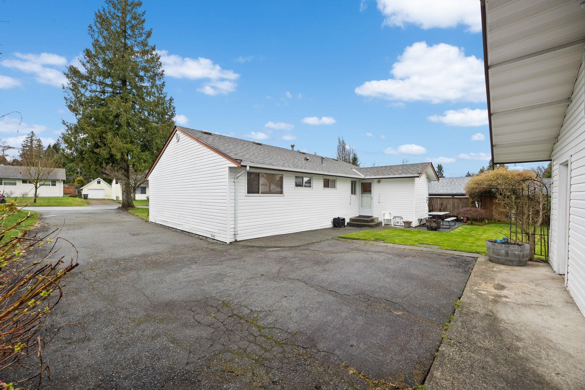 Additional image 4 of 11060 Wren Crescent, Surrey, BC, V3R 5A2