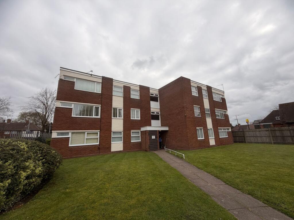 Warren Farm Road, Birmingham, B44
