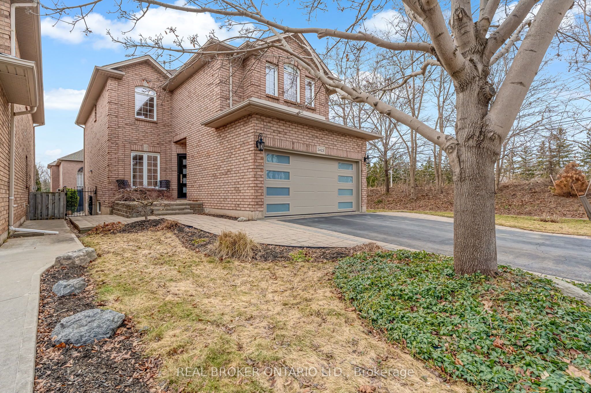 Additional image 2 of 2423 Valley Heights Crescent, Oakville, ON, L6H 6X2