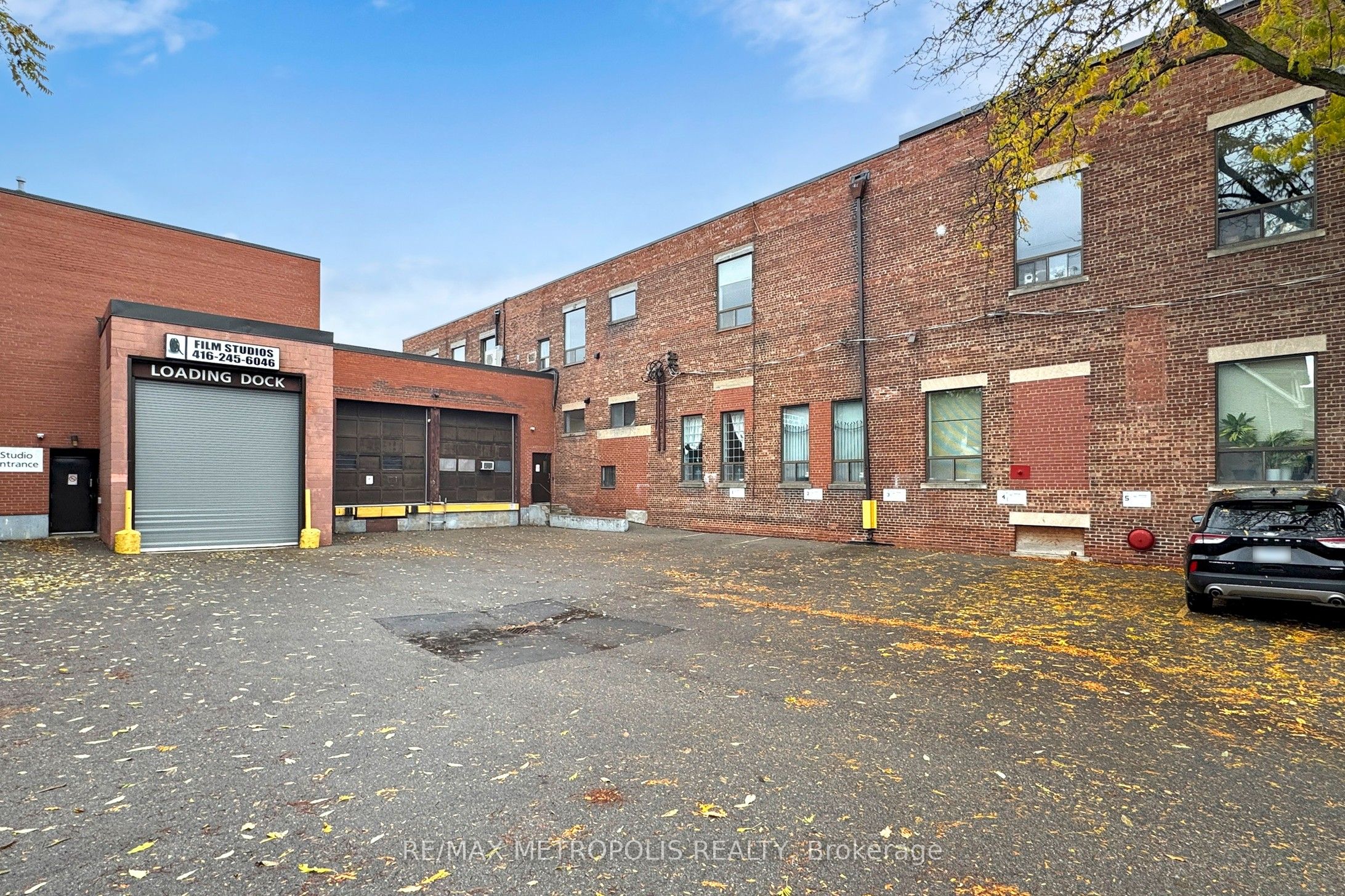 Studio 1-258 Wallace Avenue, Toronto, ON, M6P 3M9 photo 5