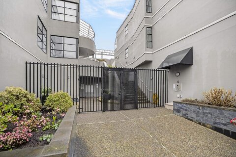 Additional image 8 of 205-3151 Woodbine Drive, North Vancouver, BC, V7R 2S4