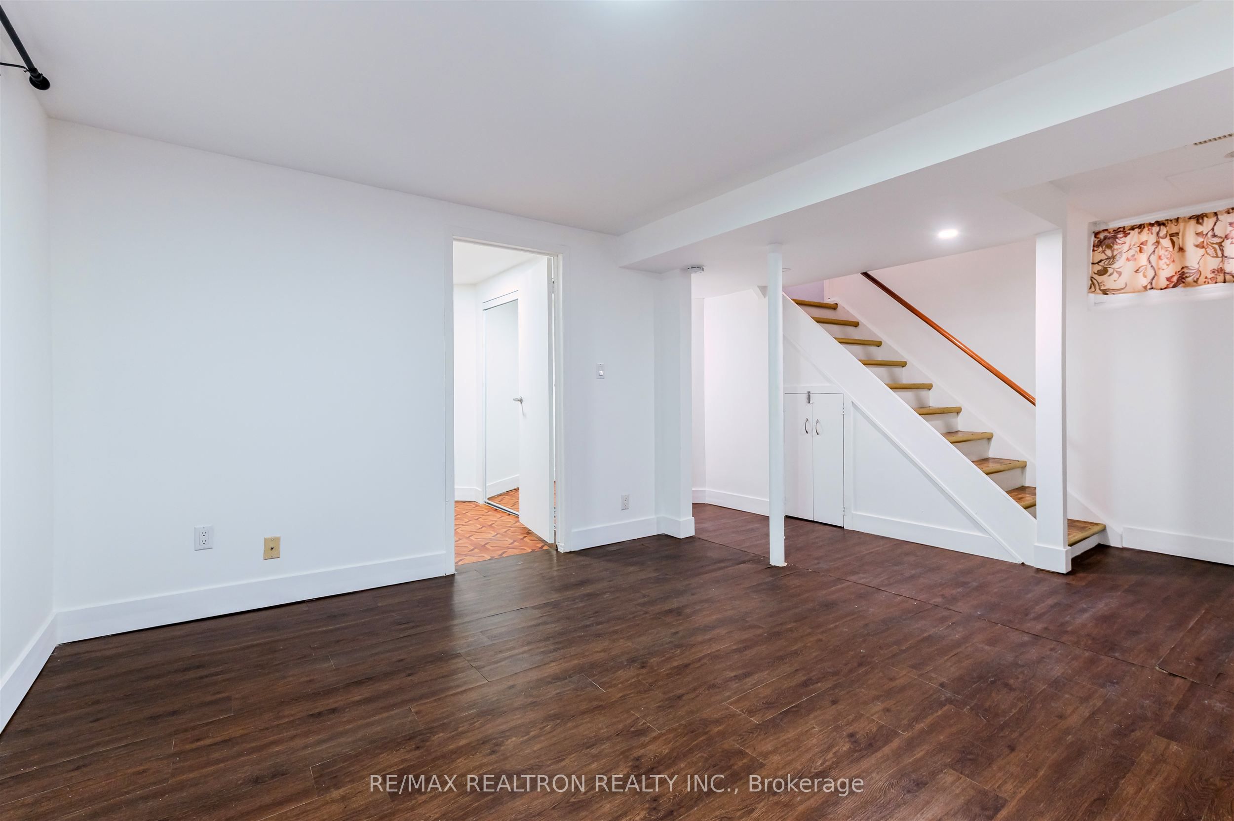 Additional image 6 of Lower-20 Castleton Avenue, Toronto, ON, M6N 3Z5