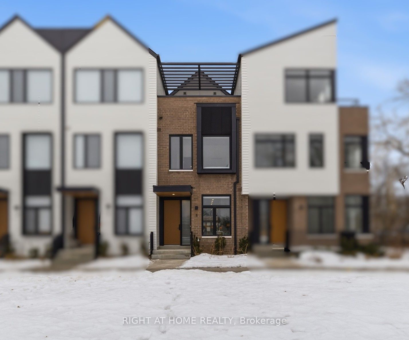 2-10 Lou Parsons Way, Mississauga, ON, L5H 0B2