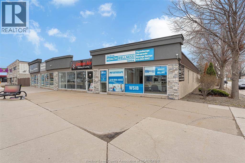 3905-3911 Tecumseh Road East, Windsor, ON, N8W1J4