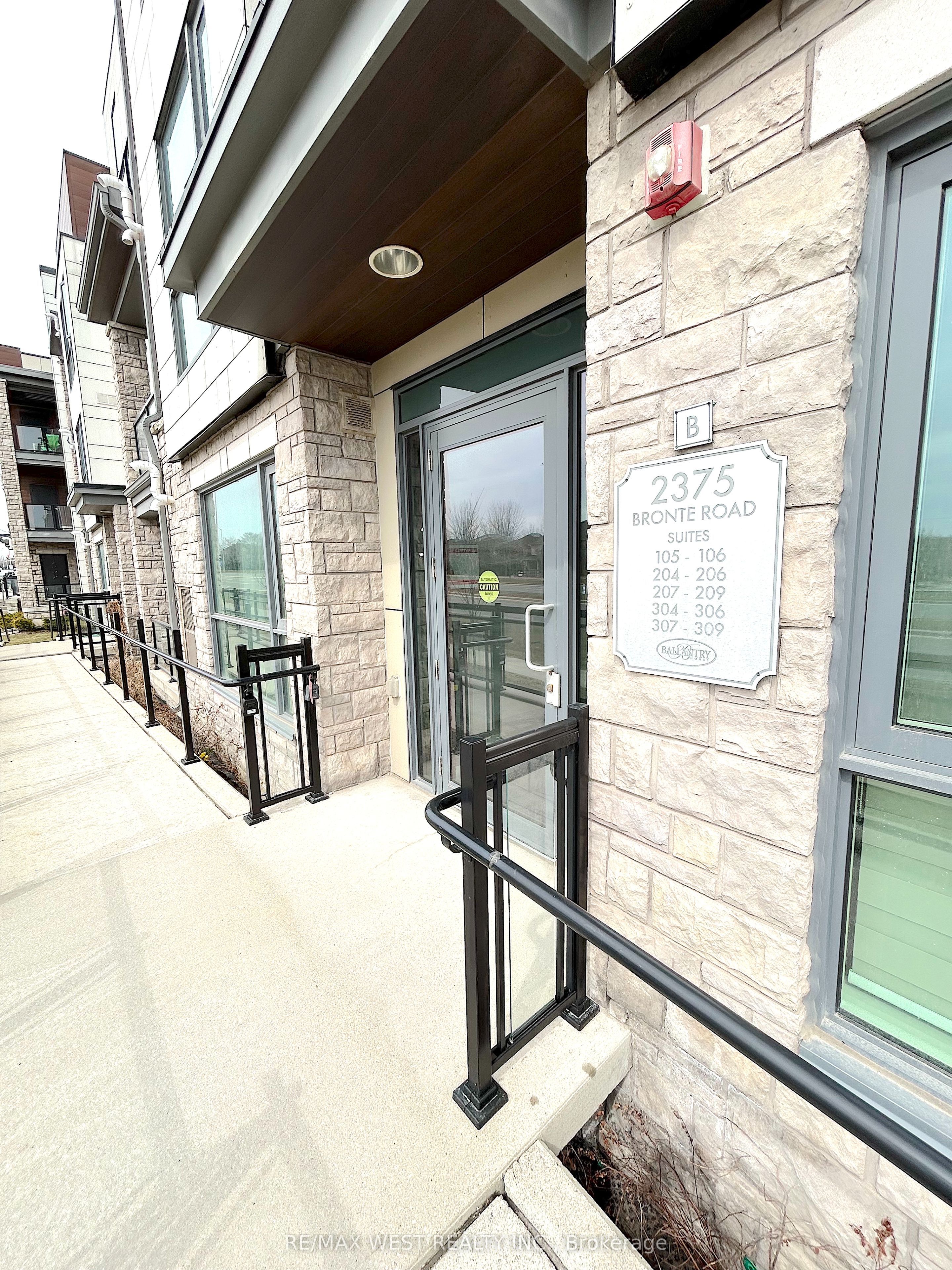 Additional image 2 of 309-2375 Bronte Road, Oakville, ON, L6M 1P5