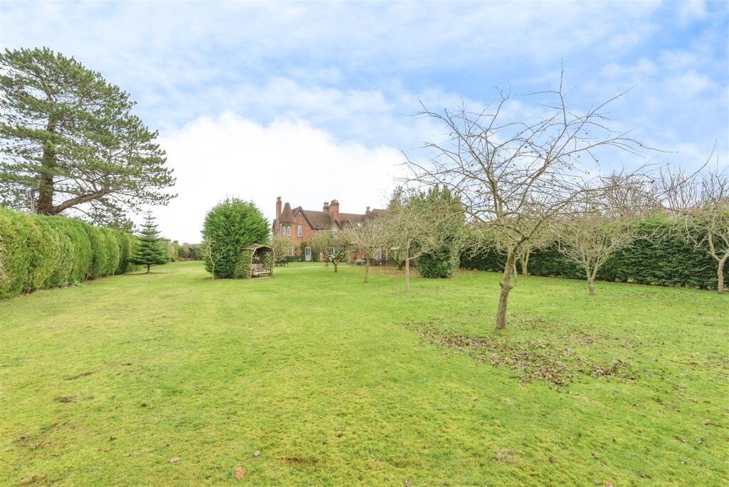 Additional image 32 of Station Road, Coleshill, B46