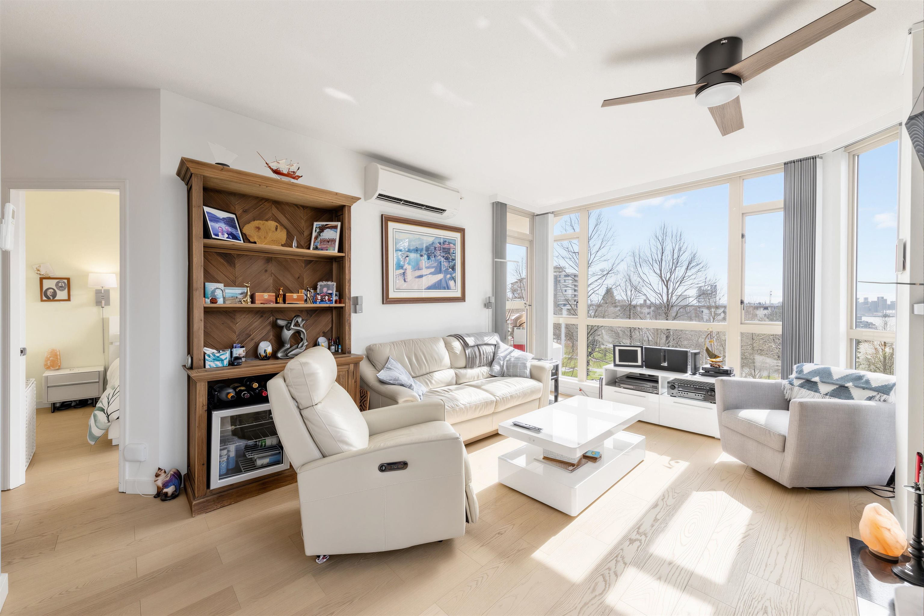 Additional image 4 of 304-160 Keith Road W, North Vancouver, BC, V7M 3M2