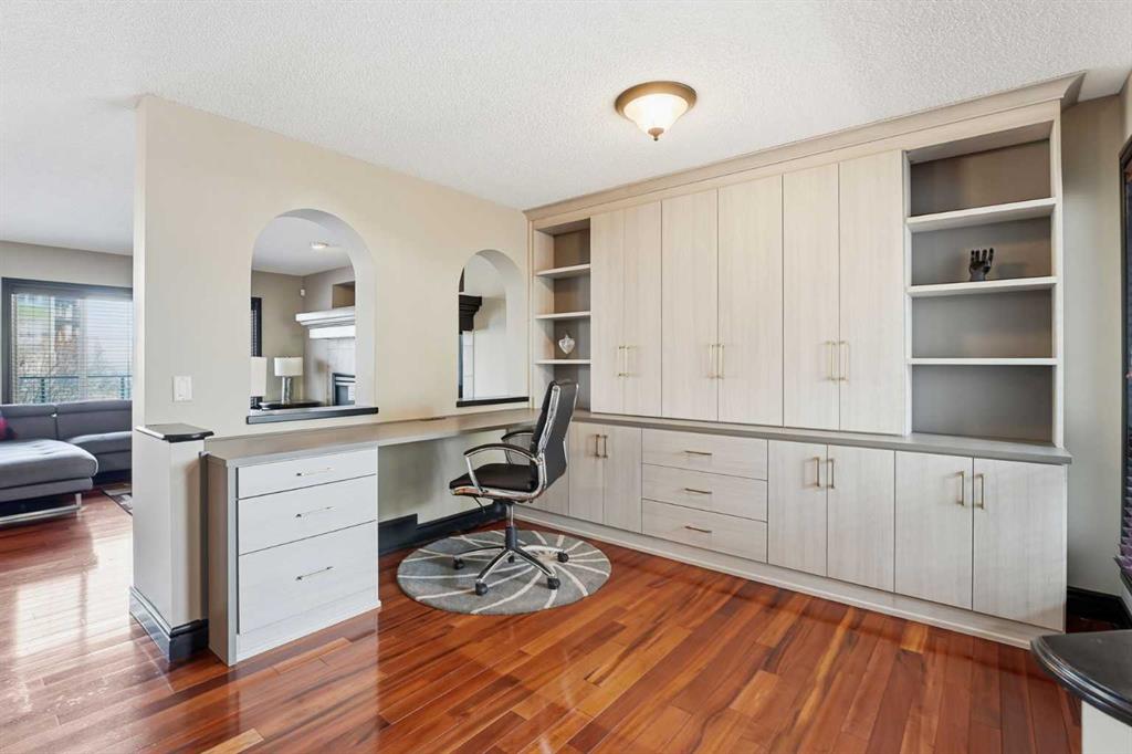 Additional image 3 of 224 Everbrook Way SW, Calgary, AB, T2Y0E8