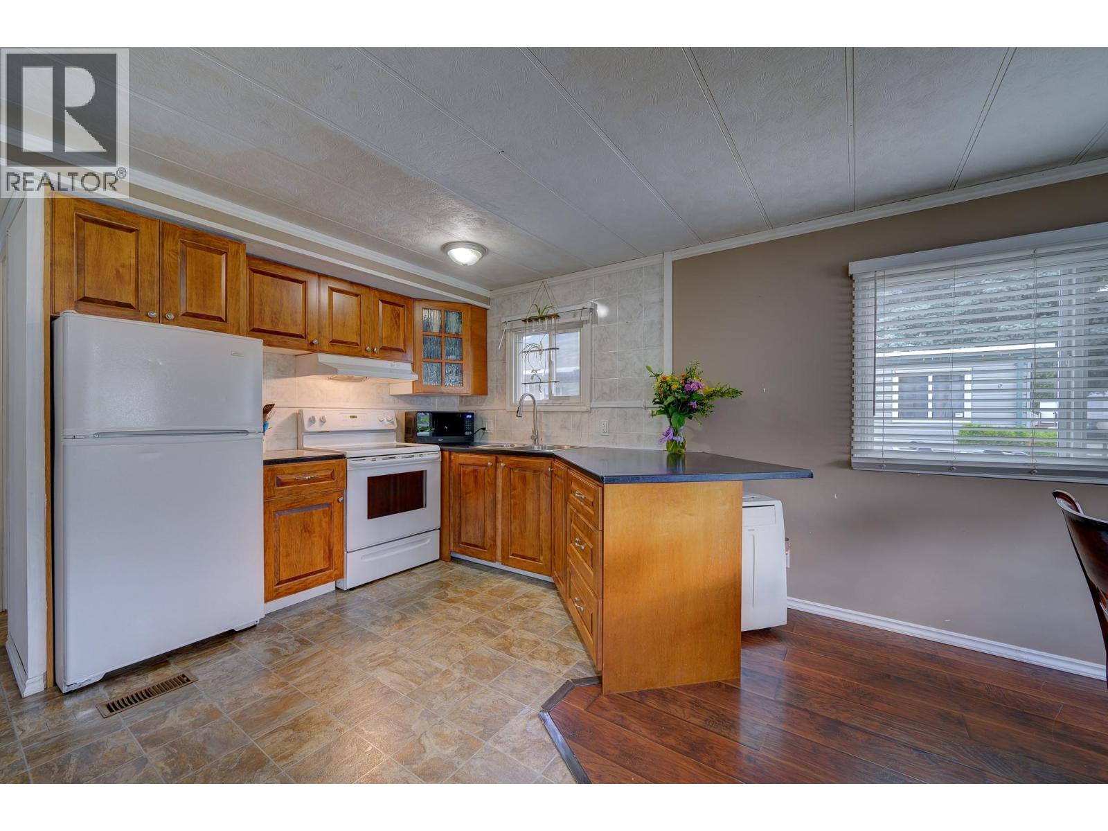 Additional image 4 of 112-2400 Oakdale Way, Kamloops, BC, V2B6W7