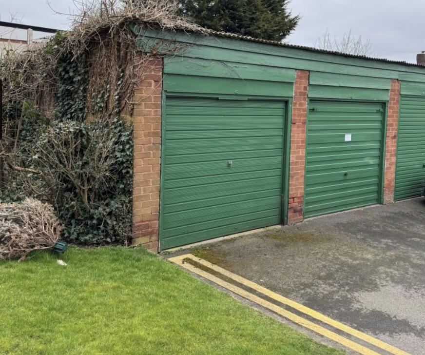 Garages Beasley Grove, Birmingham photo 4