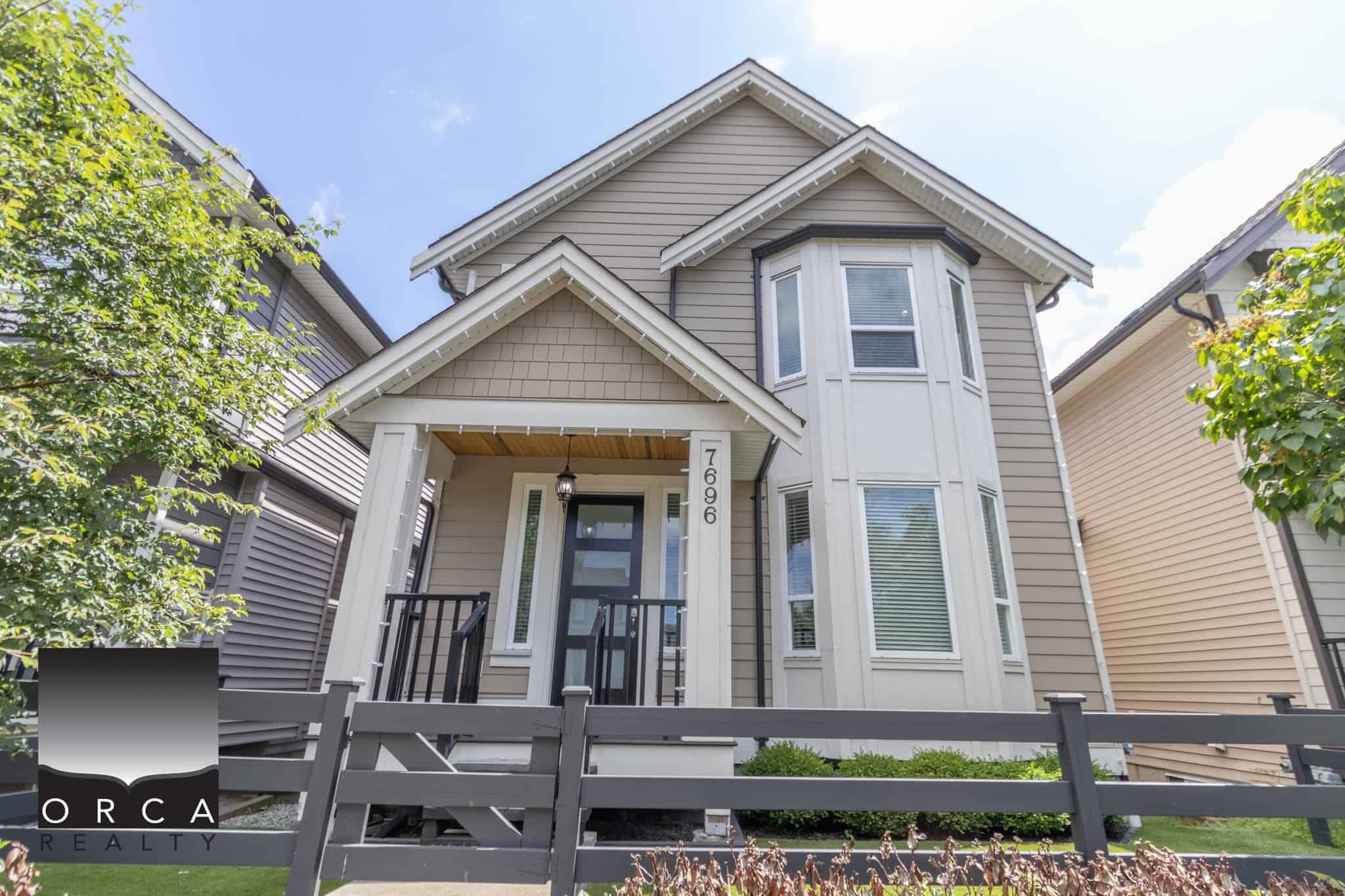 MAIN LEVEL-7696 211 Street Street, Langley, BC, V2Y 0W5