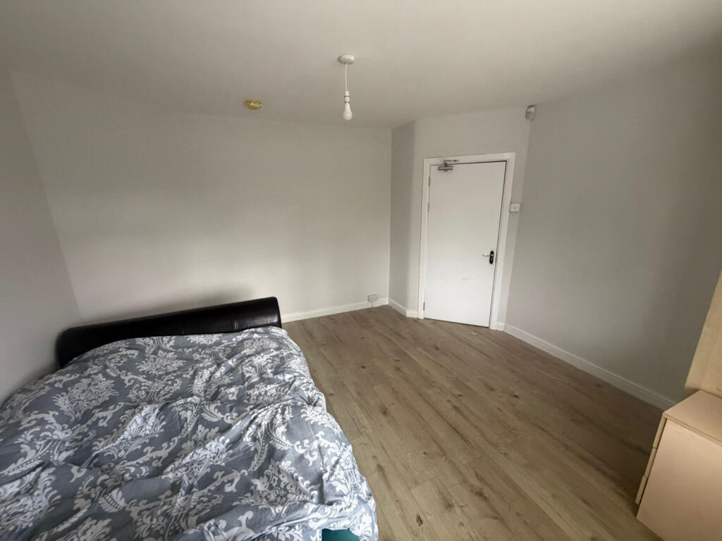 MiddleMore ,Birmingham, B31