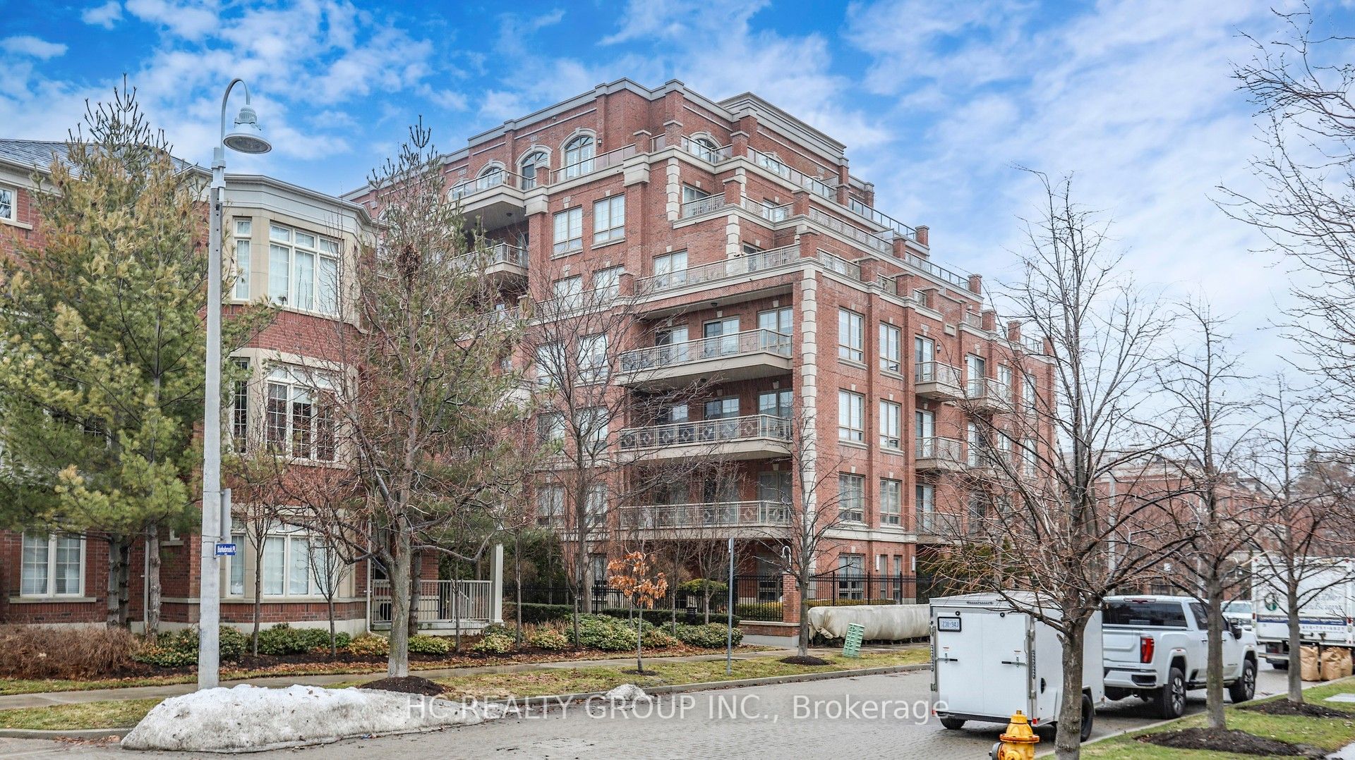 322-20 Burkebrook Place, Toronto, ON, M4G 0A1