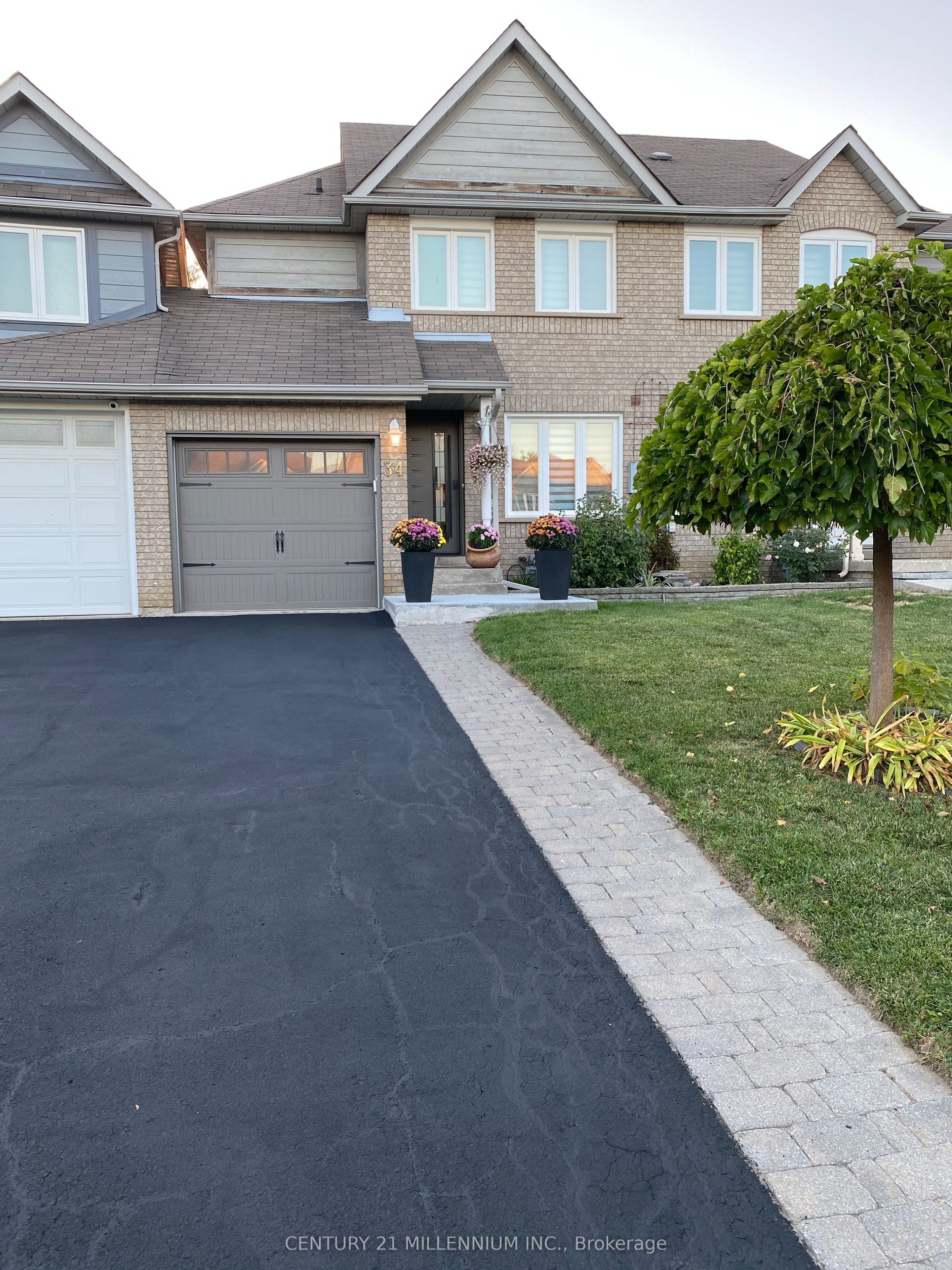 34 Gardenia Way, Caledon, ON, L7C 1B2 photo 4