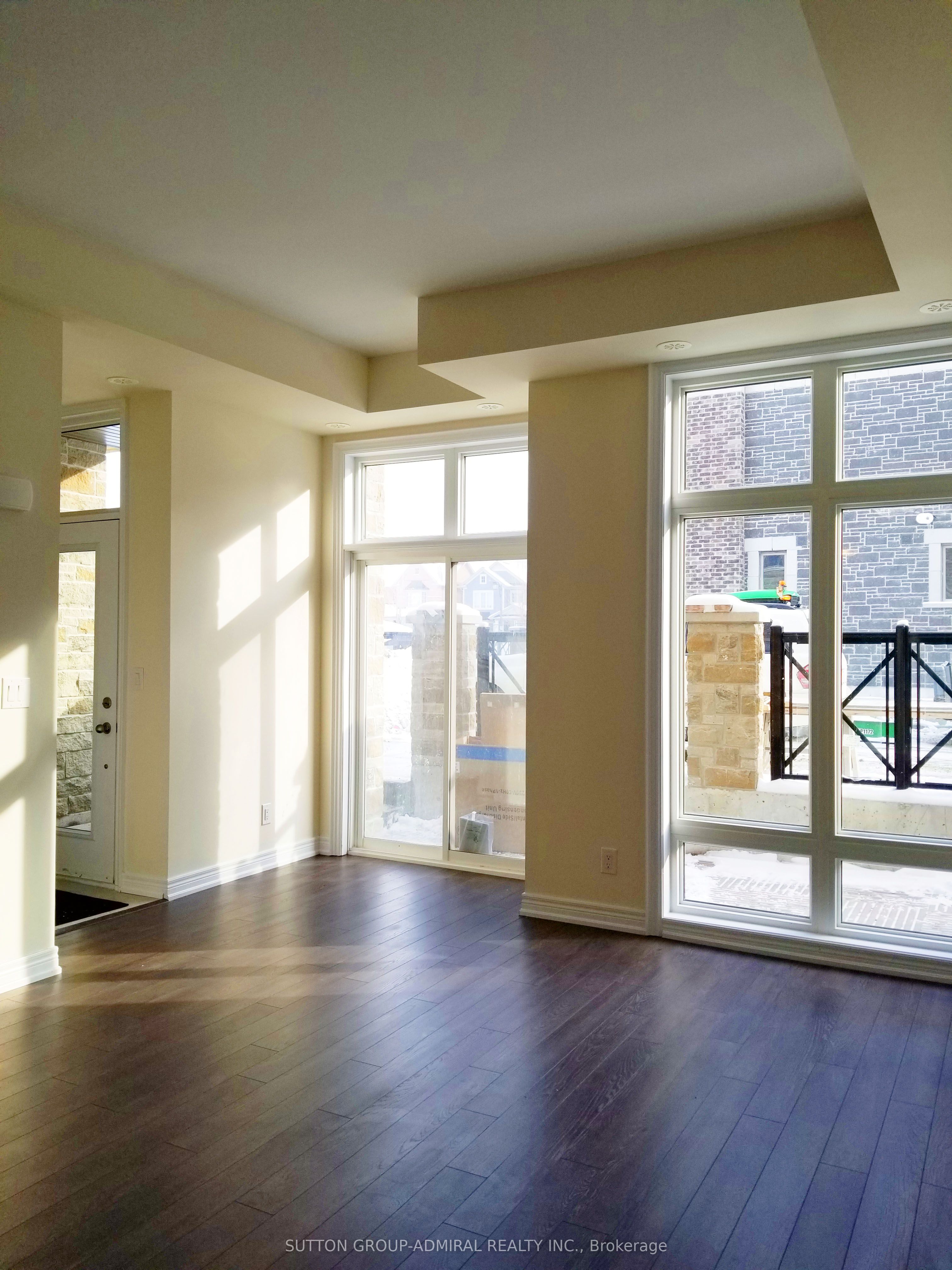 501-30 Dunsheath Way, Markham, ON, L6B 0A1 photo 2