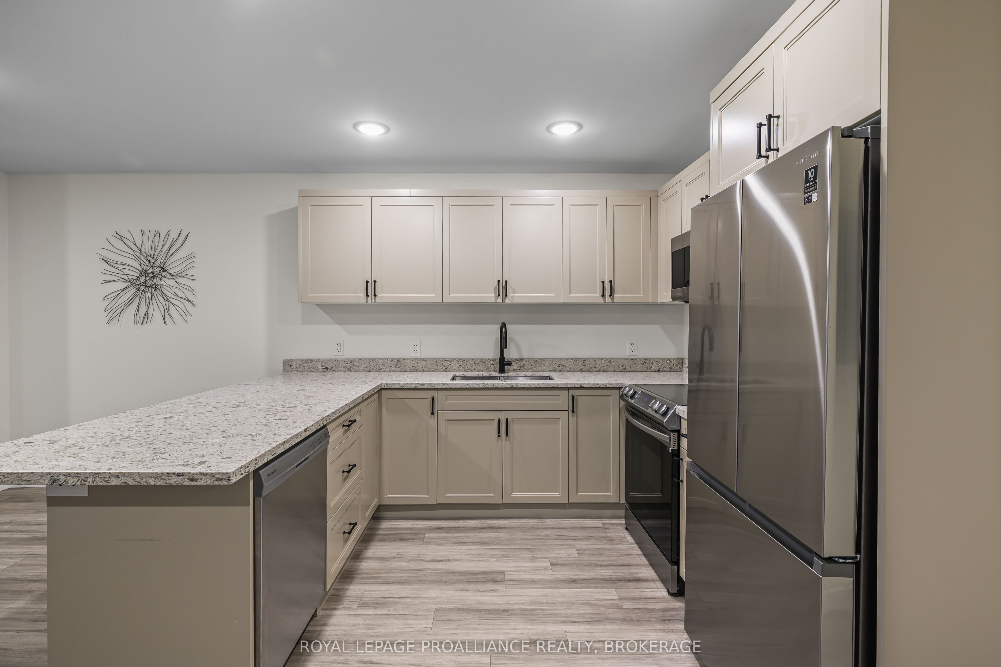Additional image 6 of 105-809 Development Drive, Kingston, ON, K7M 0J4