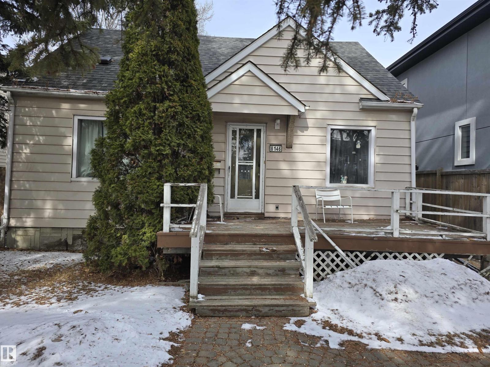 8146 78 Avenue NW, Edmonton, AB, T6C0N4